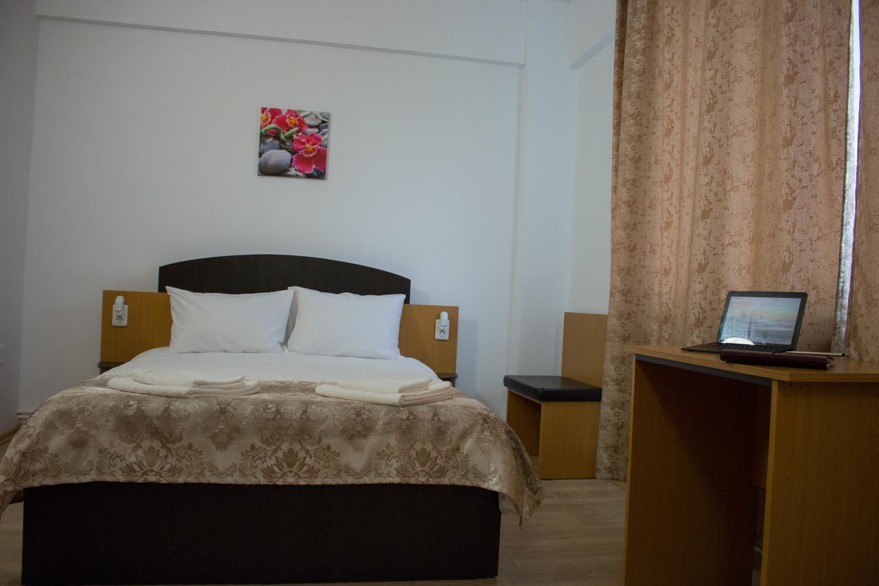 Rent Room N&S Iasi Exteriér fotografie